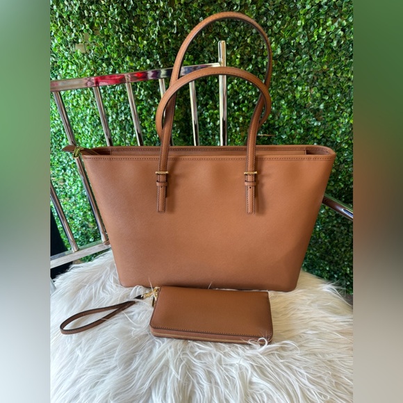 New Michael Kors MK Leather Tote Jet Set Extra Large Travel Tan+matching wallet - Picture 8 of 12